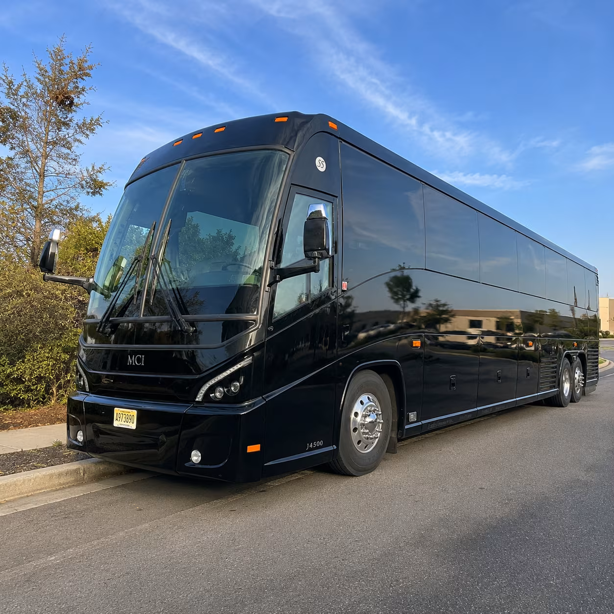 charter bus transfers between lake charles regional airport and the casino corridor