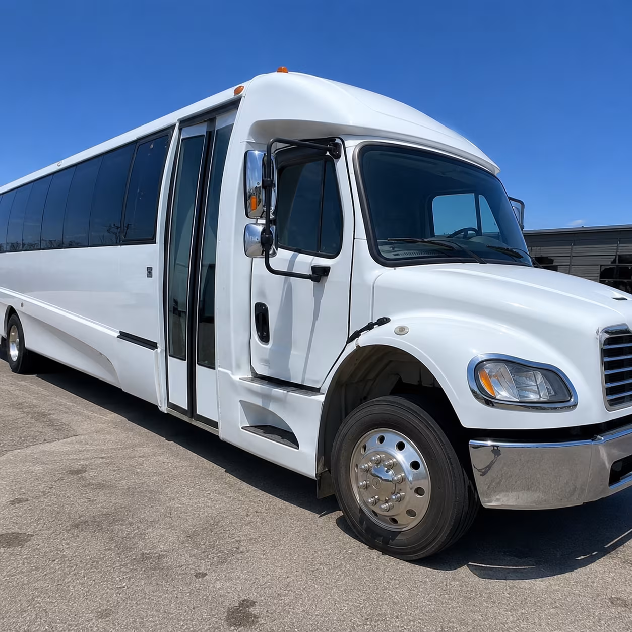 charter buses for lake charles museum and science field trips