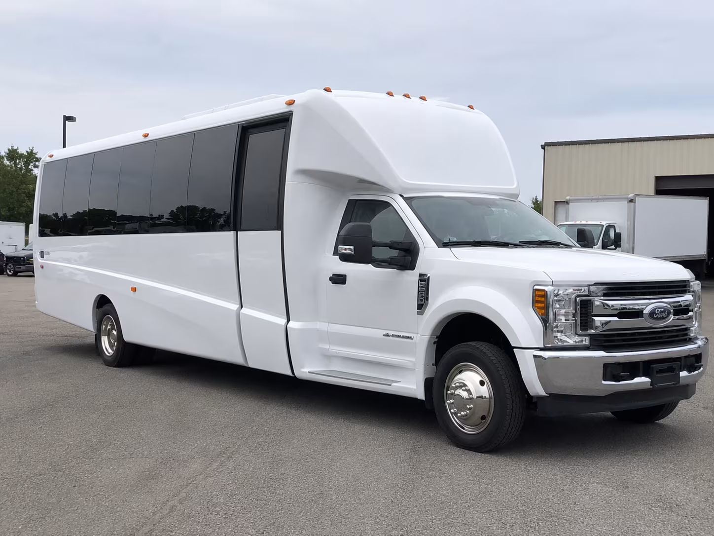 college campus tour buses for lake charles high schools