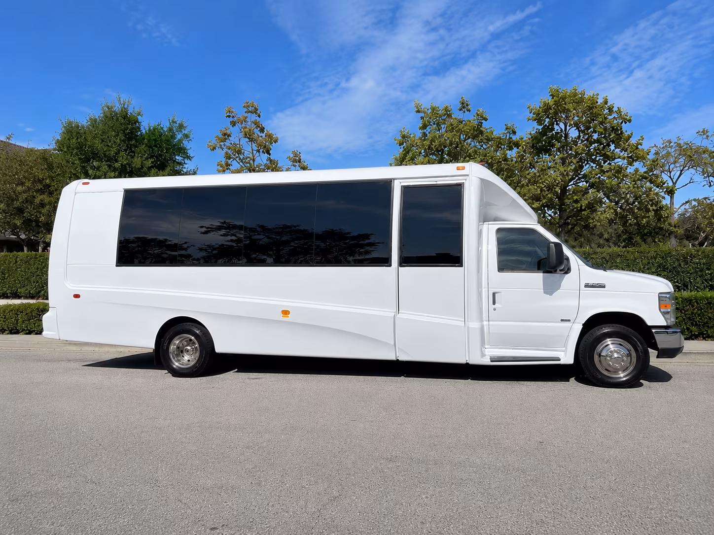 convention and conference shuttle buses at l auberge and the event center
