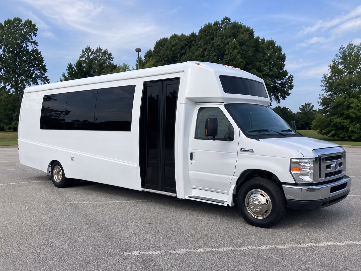 lake charles 18 passenger party bus