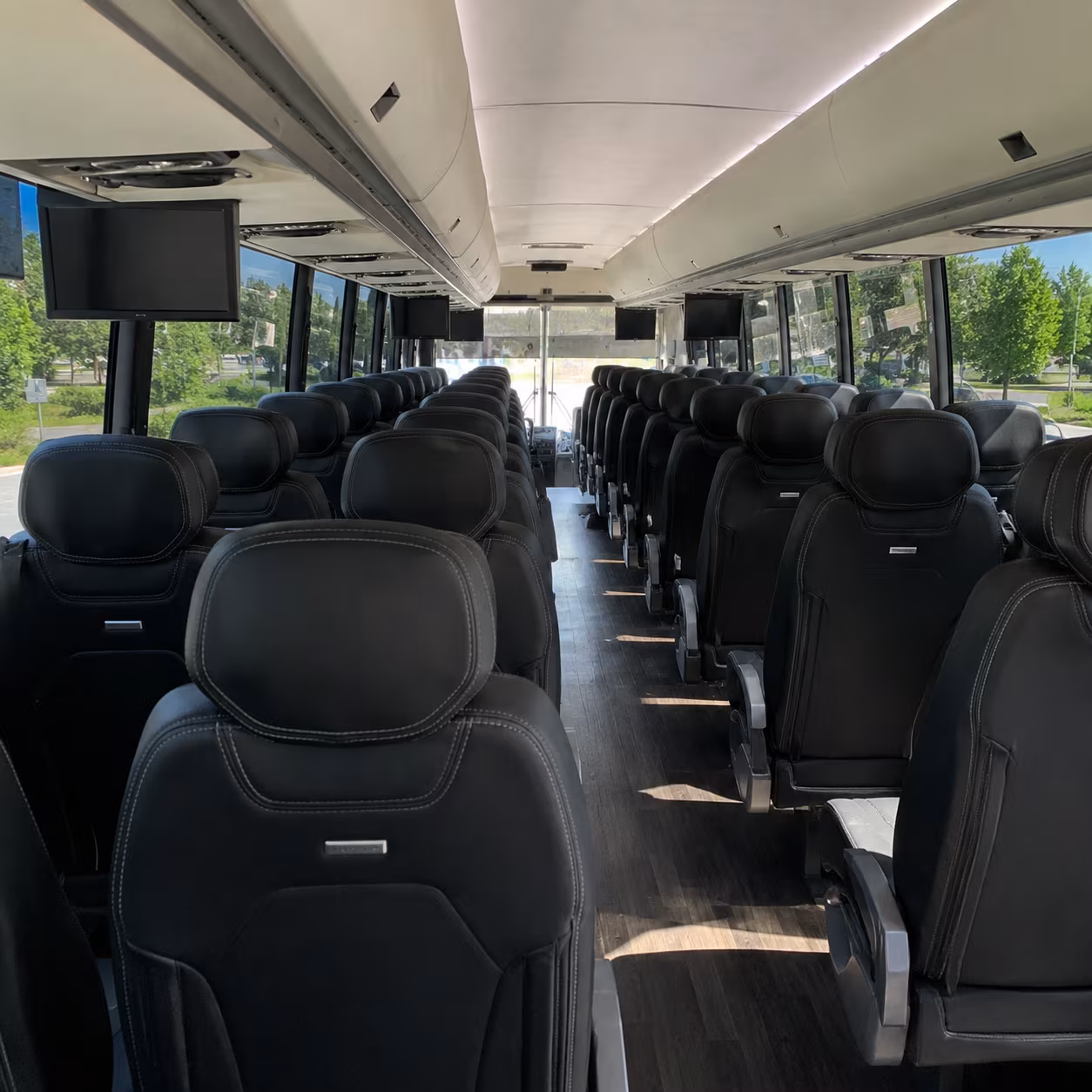 long distance bus trips from lake charles into texas