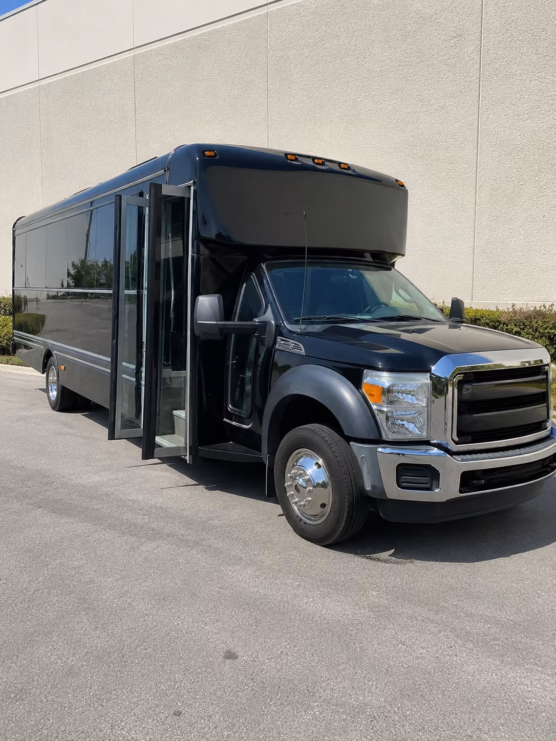 party buses for casino concert nights at l auberge and golden nugget
