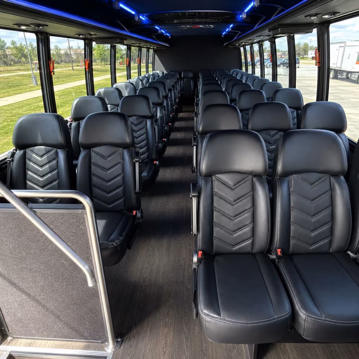reserve a bus for your lake charles wedding ceremony and reception